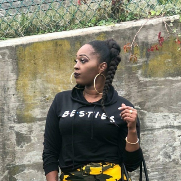 POSH POSH LONG SLEEVE BLACK PRINT HOODIE SWEATER - Picture 2 of 4